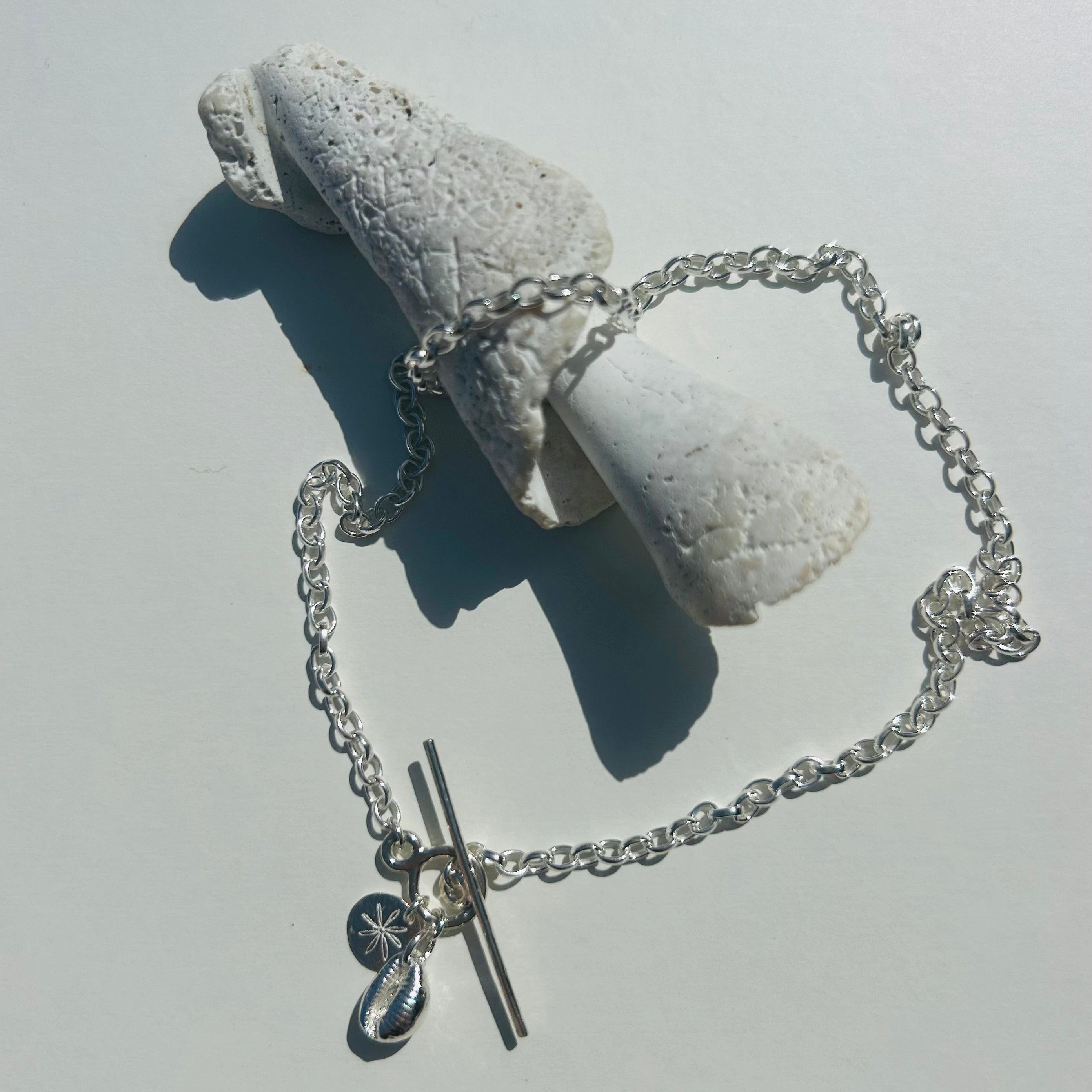 Cowrie Shell T-Bar Necklace (Chunky Chain)