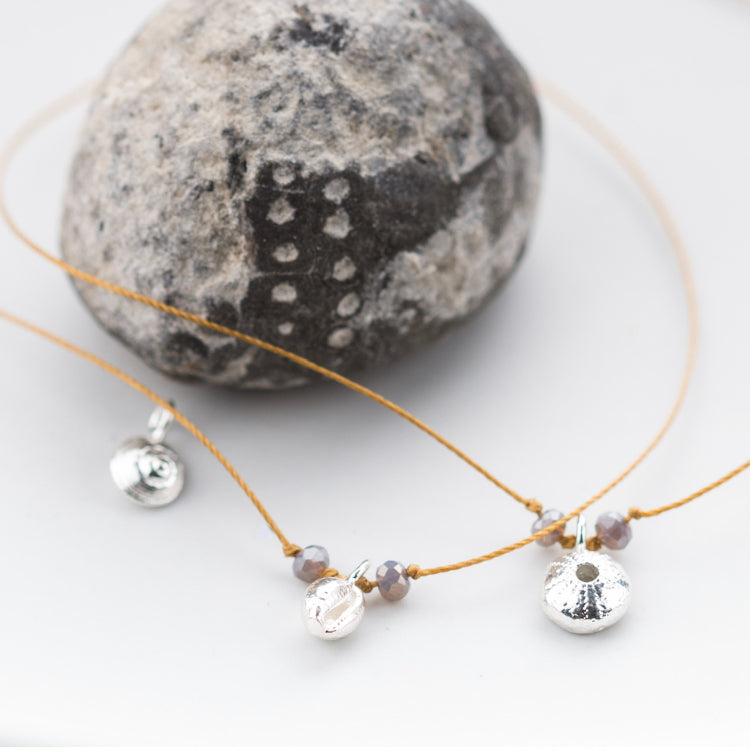 Salcombe Sea Shell Charm Anklet (Silk Cord)