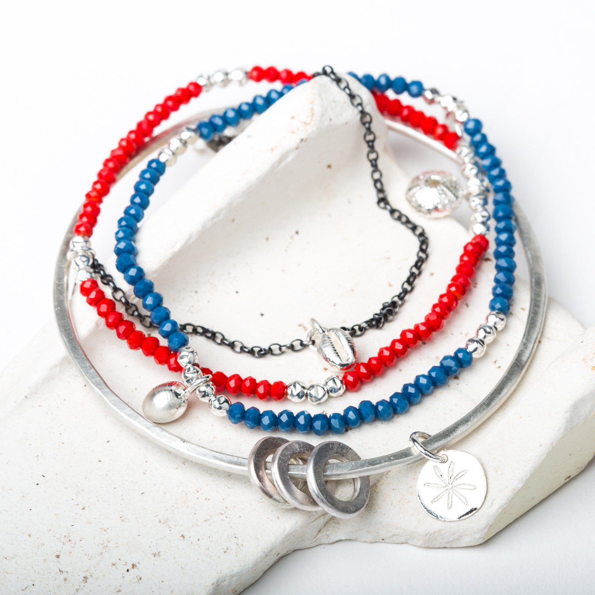 Three Circles of Unity Bangle (Hammered Silver)