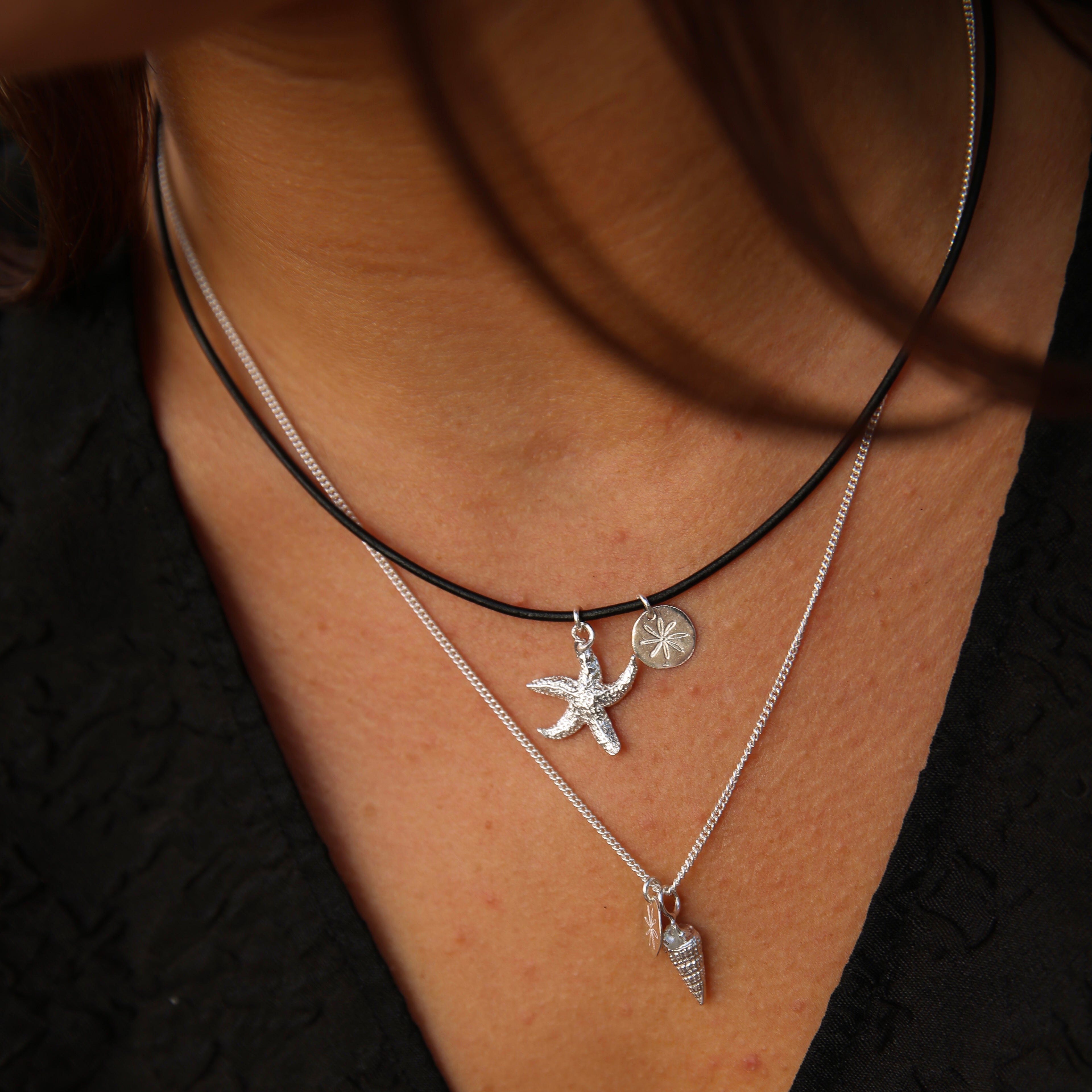 Textured Torcross Starfish Choker Necklace (Leather)