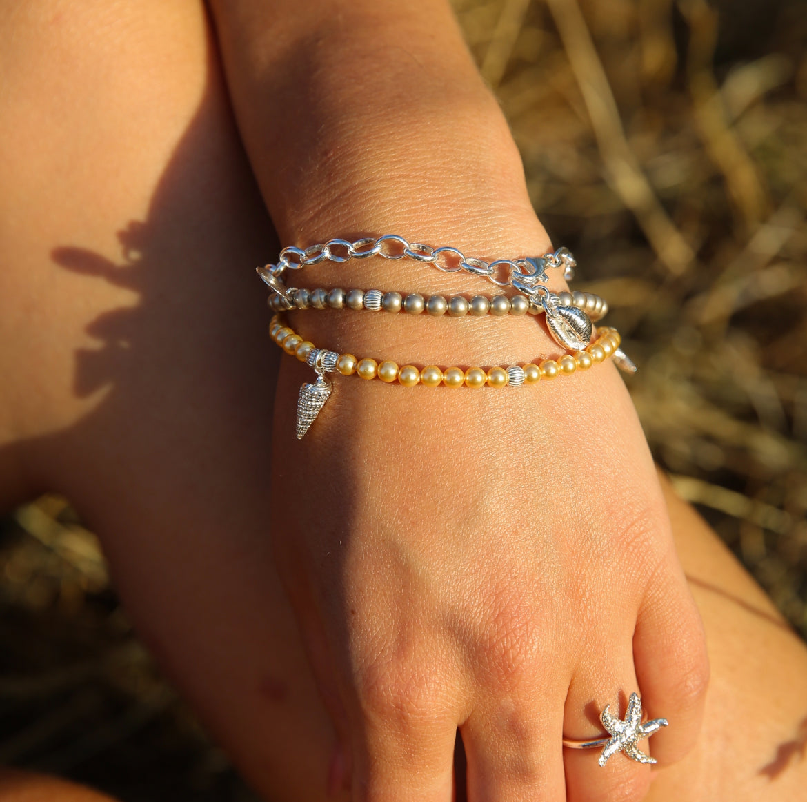 Small Cowrie Shell  Bracelet (Chunky Chain)