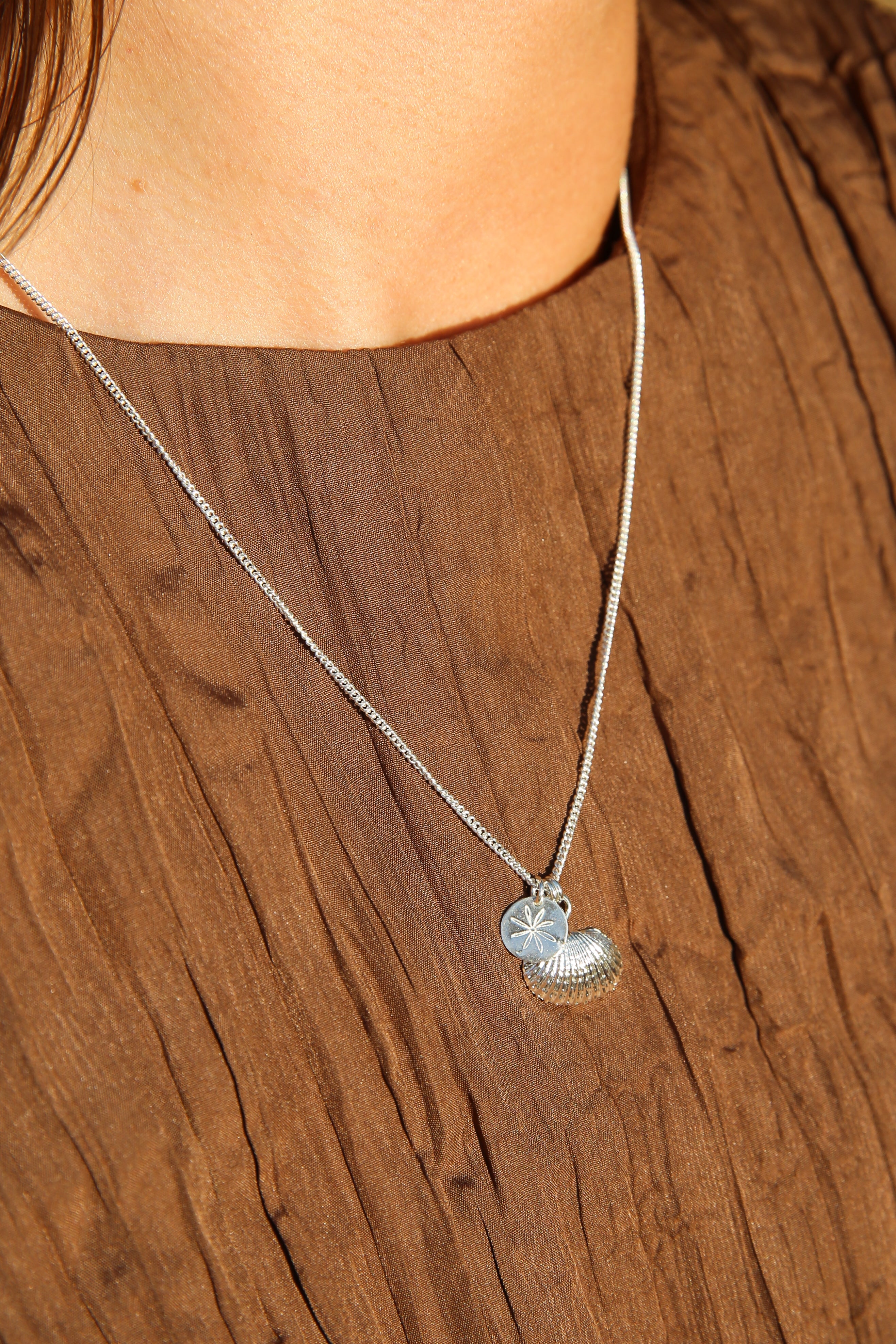 Bantham Scallop Shell Pendant Necklace