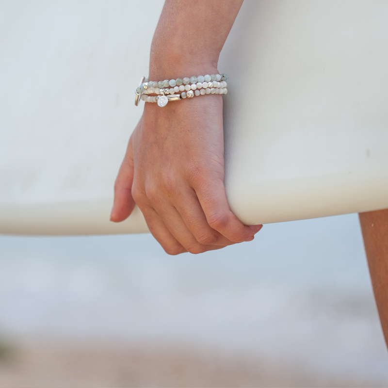 Cowrie Shell Beaded Bracelet (Semi-Precious Stones)