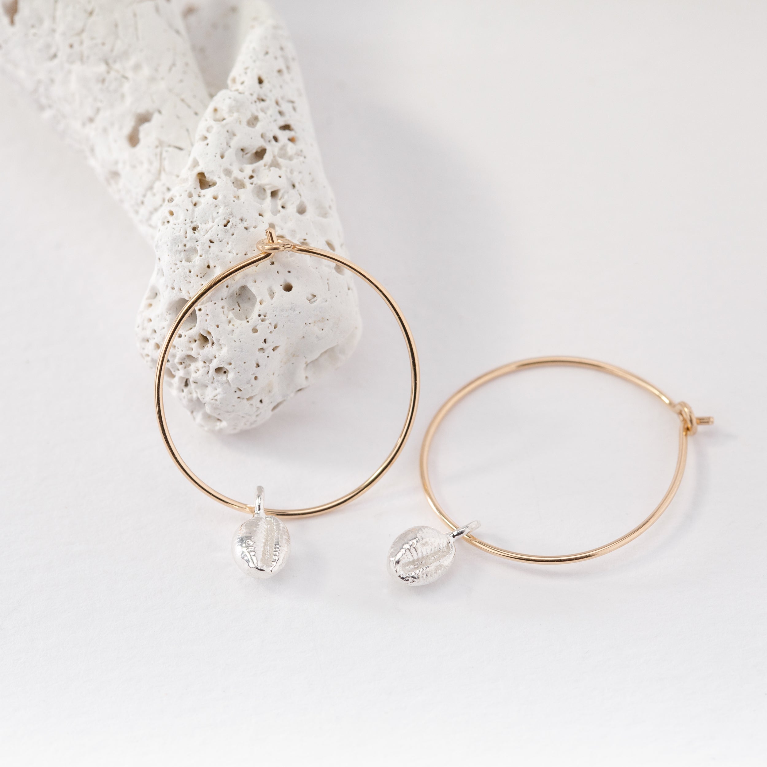 Small Salcombe Sea Shell Hoop Earrings (Gold)