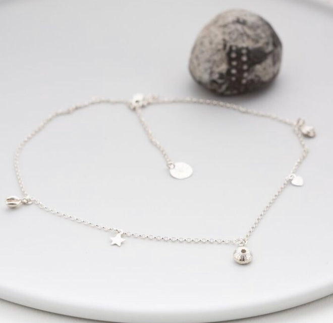 Salcombe Sea Shell Link Charm Necklace (Fine Chain)