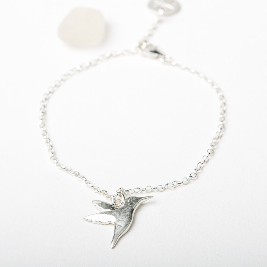 Hummingbird on Fine Chain Bracelet