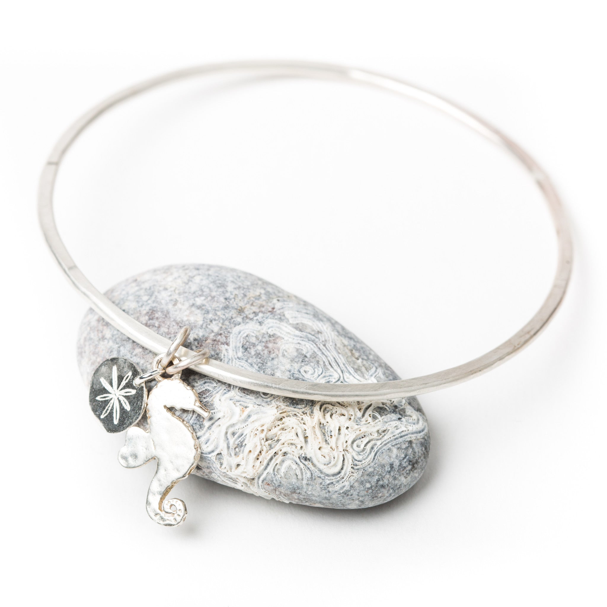 Silver Seahorse Bangle (Hammered Silver)