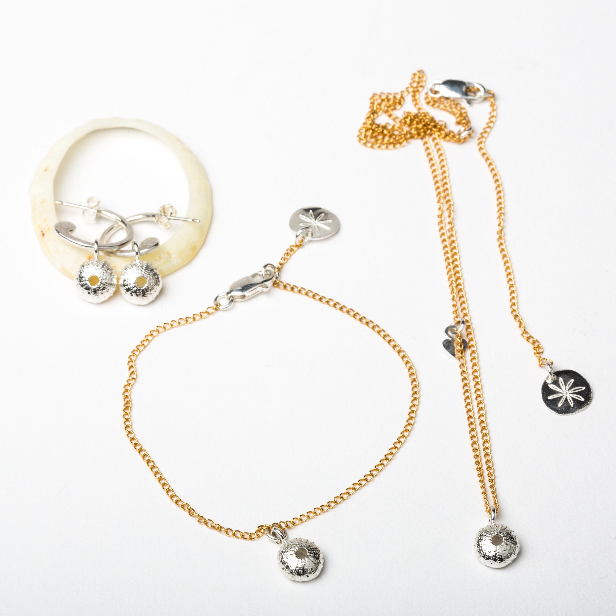 Small Salcombe Sea Shell Pendant Necklace (Fine Chain)