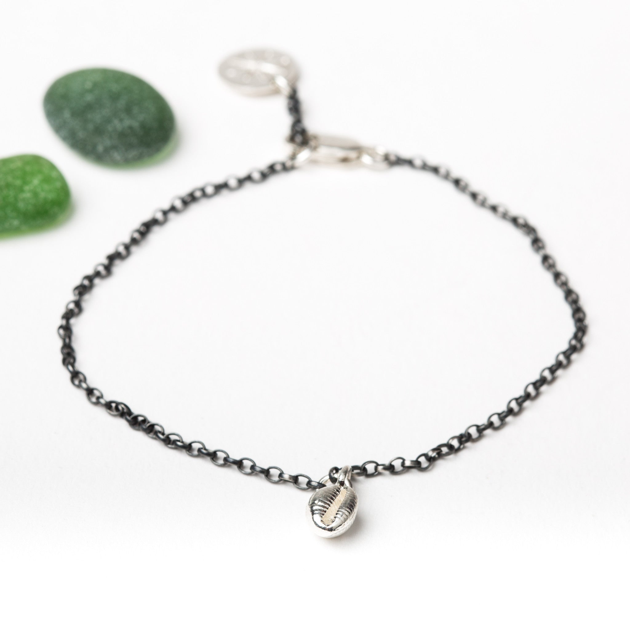 Small Salcombe Sea Shell Bracelet (Fine Chain)