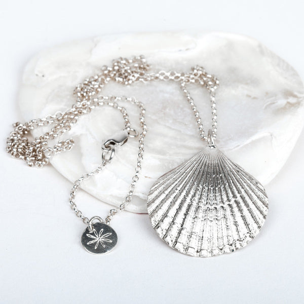 Scallop Shell Long Necklace