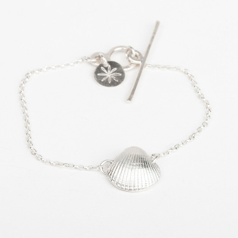 Bantham Scallop Shell Bracelet (Silver Chain)